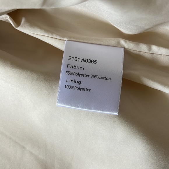 Cream Shacket - Picture 6 of 7